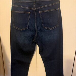 Brand New Maurices sculpt skinny jeans Size. 14